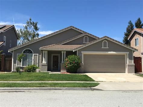 200 E 10th St, <strong>Gilroy</strong>, <strong>CA</strong> 95020. . Homes for rent in gilroy ca craigslist